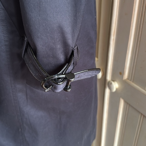 Burberry Women's Midnight Double-Breasted Trench Coat - Picture 4 of 16